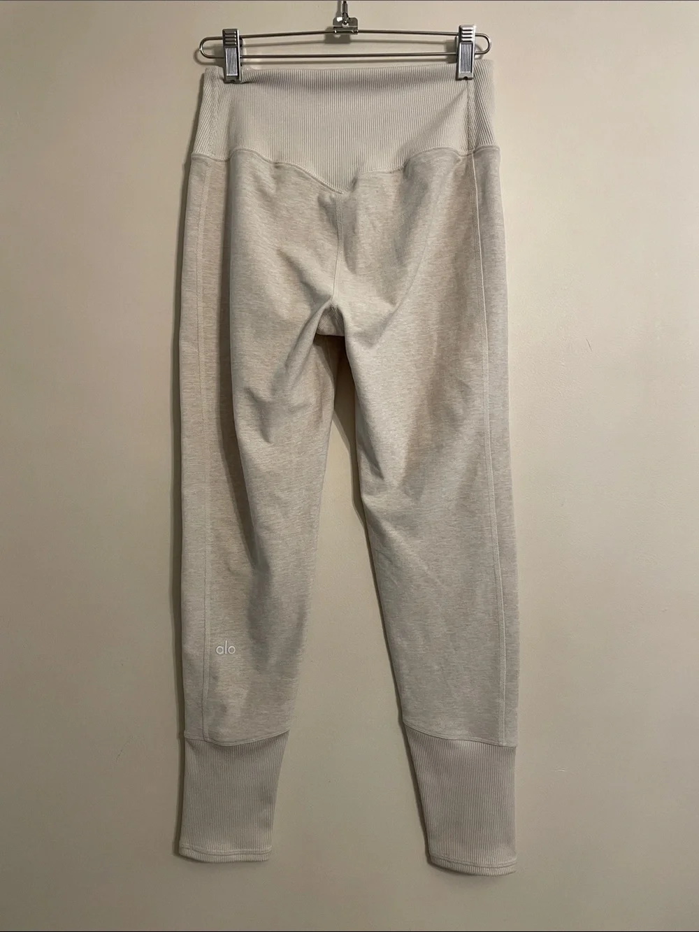 Alo Yoga High-Waist Alosoft Lounge Leggings Oatmeal Heather Ribbed Cuff